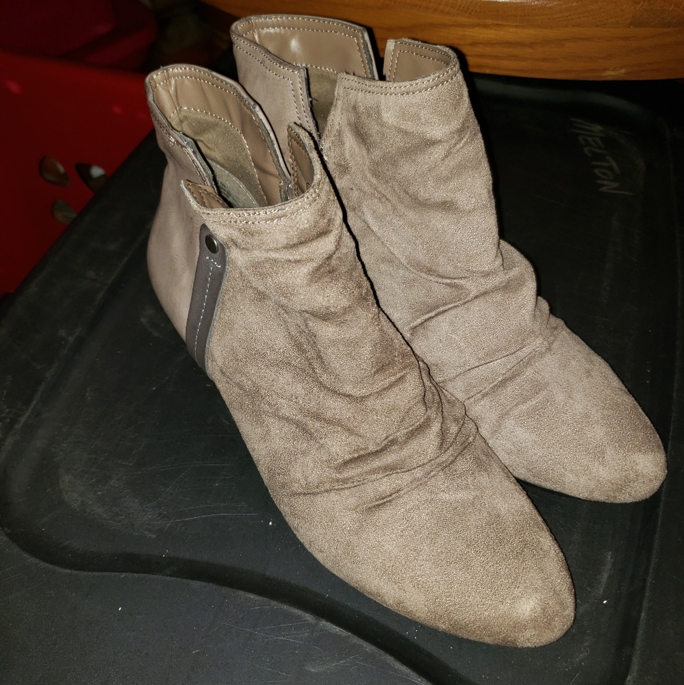 Baretrap boots